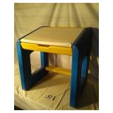 LITTLE TIKES ART TABLE