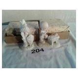 2 precious moments figurines