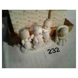 2 precious moments figurines