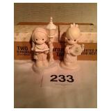 2 precious moments figurines