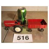ERTL INTERNATIONAL TRACTOR-WAGON