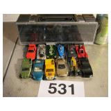 12 HOT WHEELS & CASE