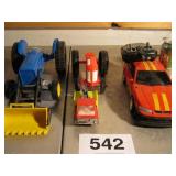 4 TOYS, 2 PLASTIC USA TRACTORS, HONG KONG