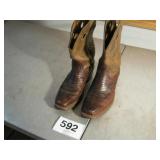 ARIAT BOOTS BROWN 9 1/2EE, NICE