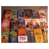 18 ROMANCE MYSTERY PAPER BACKS