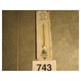 OLD THERMOMETER HAS NO METRIC SCALE, NICE