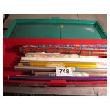 WRAPPING PAPER TOTE FULL OF PAPER