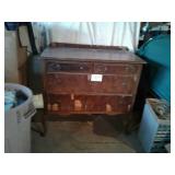 VENEER DRESSER