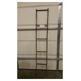 METAL LADDER