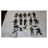 12 ACTION FIGURES & ACCESSORIES