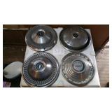 4 HUB CAPS