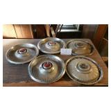 5 HUB CAPS