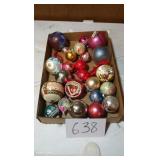 FLAT FULL OF VINTAGE ORNAMENTS