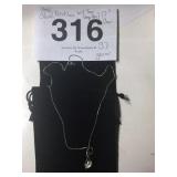 STERLING SILVER NECKLACE W/TEAR DROP PEARL