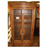 THOMASVILLE CURIO, METAL SCREEN, GLASS
