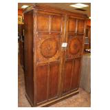 ANTIQUE ORNATE WARDROBE, 4 SECTIONS 48X76X23