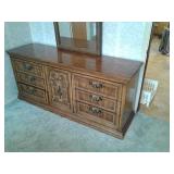 DRESSER & MIRROR