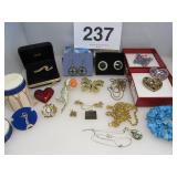 AVON JEWELRY, BROOCHES, TURQ. BRACELET
