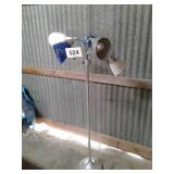 FLOOR LAMP