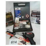 WELLER SOLDERING GUN WITH CASE;