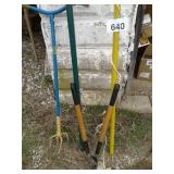 TREE AND HAND PRUNERS; THE CLAW GARDEN TOOL