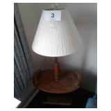 LAMP END TABLE W/MAGAZINE RACK