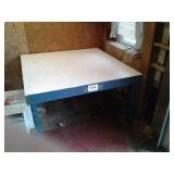 48x48 SQUARE TABLE 31" TALL