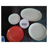 LOT PLATES AND SERVING PLATE