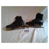 ICE SKATES
