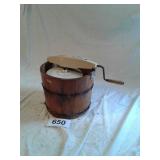 HOMEMADE ICE CREAM MAKER