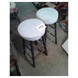 STOOLS
