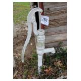 OLD WELL PUMP & EXTRA HANDLE