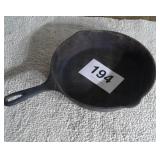 WAGNER WARE CAST IRON SKILLET