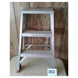 ALUMINIUM STEP STOOL