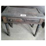 ANTIQUE DESK