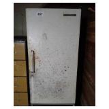 WHIRLPOOL FREEZER-NEEDS CLEANED