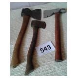 ANTIQUE HATCHETS, CRAFTSMAN HATCHET