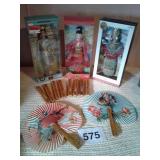 3 NEW BARBIES OF THE WORLD, 10 ORIENTAL FANS