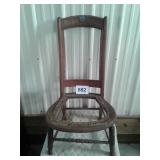 WOODEN PRIMITIVE CHAIR