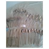 LOT OF MISMATCHED SILVERWARE