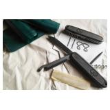 2 GERMAN ARMY KNIVES