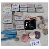 VINTAGE SOAP & TOILETERY ITEMS