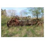 OLD STEEL WHEEL MANURE SPREADER