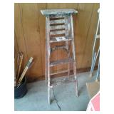 WOODEN LADDER 4