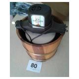 ICE CREAM MAKER