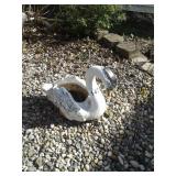 CONCRETE SWAN YARD FLOWER PLANTER