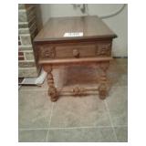 LEICK END TABLE