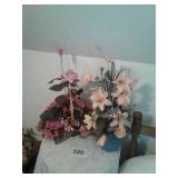 DECORATIVE FLOWER ARRANGEMENTS