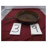 OLD CAST IRON SKILLET