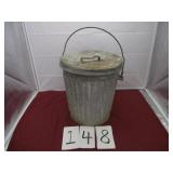 GALVANIZED TRASH CAN W/LID